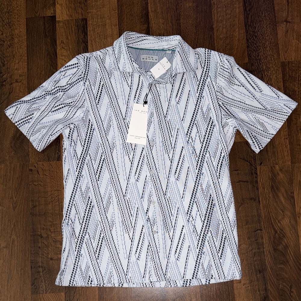 Ike Behar NWT Textured Casual Button Down shirt (size MED)